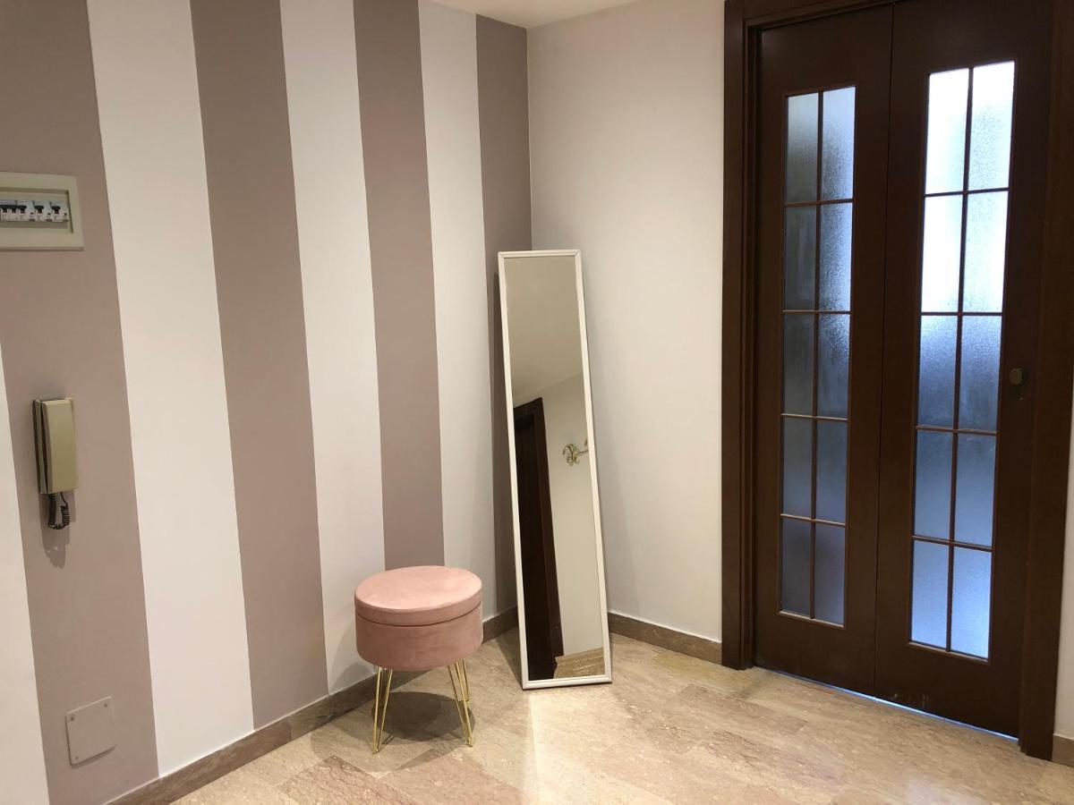 Ampio Bilocale A Milano Διαμέρισμα Εξωτερικό φωτογραφία