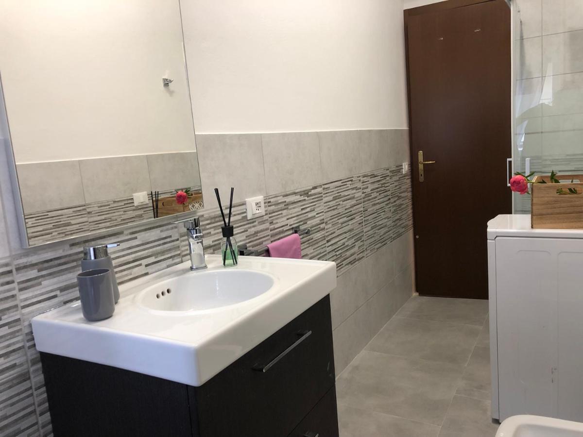 Ampio Bilocale A Milano Διαμέρισμα Εξωτερικό φωτογραφία