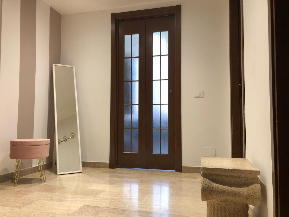 Ampio Bilocale A Milano Διαμέρισμα Εξωτερικό φωτογραφία