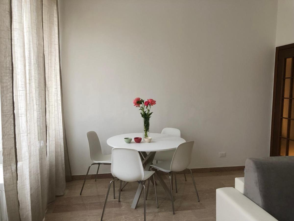 Ampio Bilocale A Milano Διαμέρισμα Εξωτερικό φωτογραφία